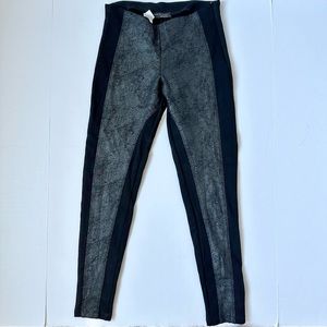 Zara W&B Collection Black Textured Skinny Leggings Zipper Size Medium